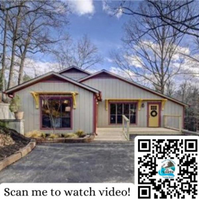 New Luxury Remodel, Fire Pit, Game Room, Hot Tub!